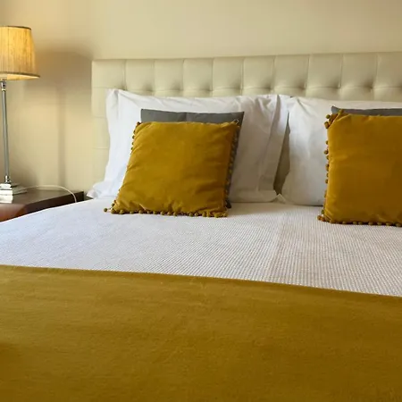 דירה Old Town Retreat