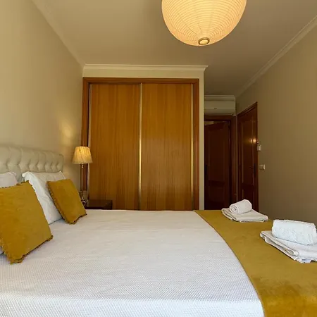 Old Town Retreat דירה