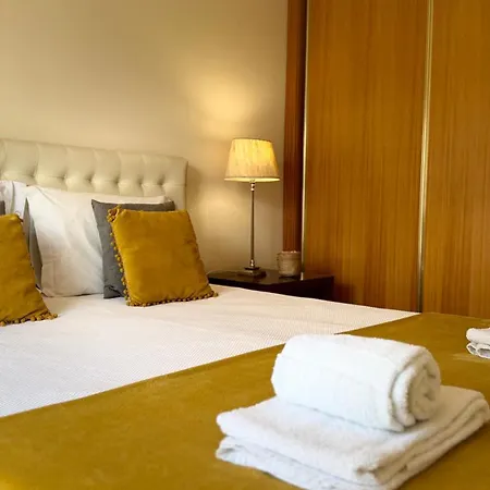 דירה Old Town Retreat אלבופיירה