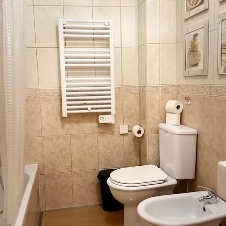 Old Town Retreat דירה