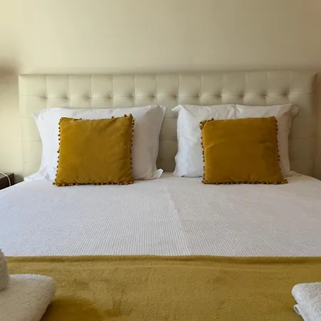 Old Town Retreat דירה אלבופיירה